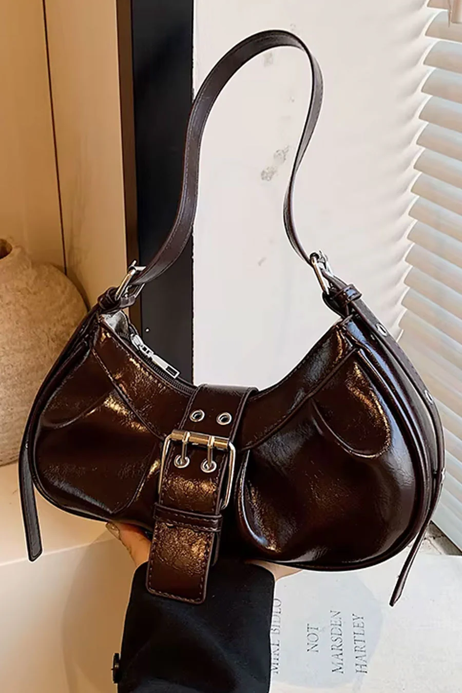 2000s Crescent Shoulder Baguette Bag with Dual-Hole Strap - Image 3