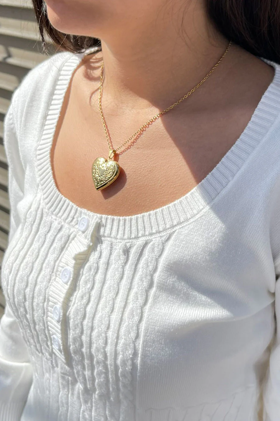 2000s Medium Heart Locket Pendant Chain Necklace - Image 5