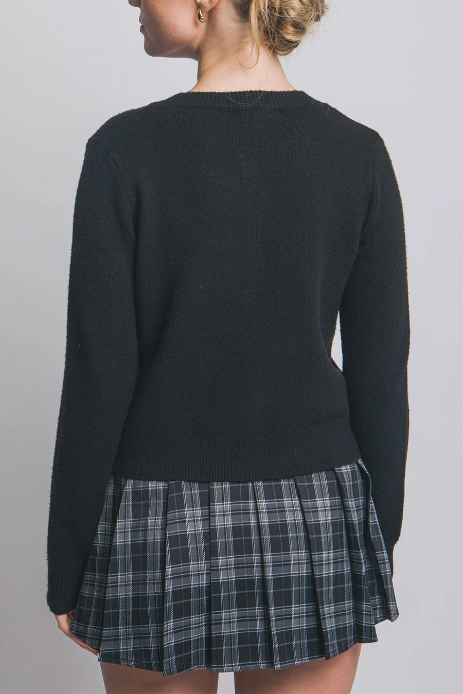 Basic Crew Neck Button-Up Sweater Cardigan - Image 11