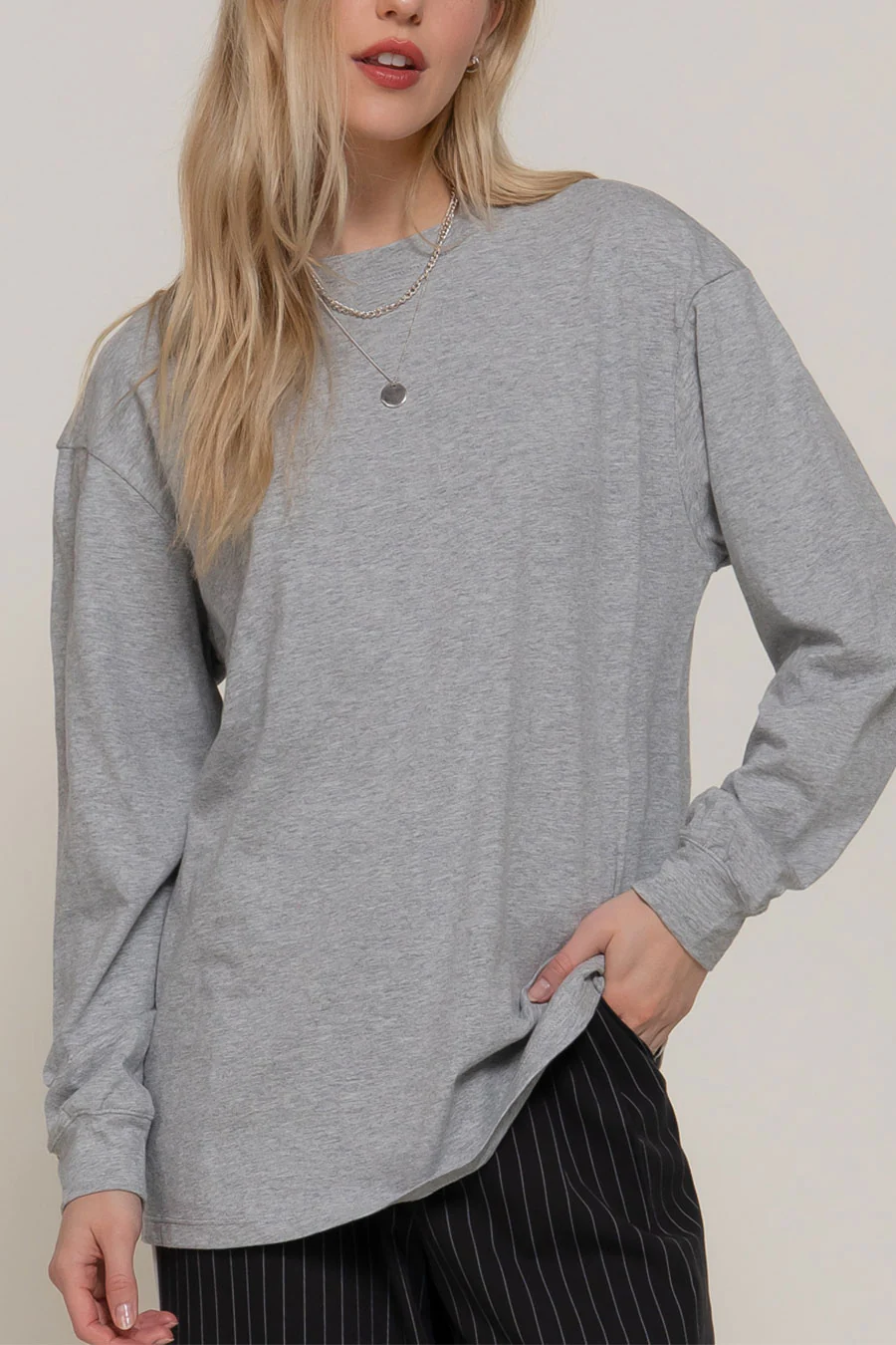 Basic Long Sleeve Round Neck Oversized Cotton Tee - Image 4