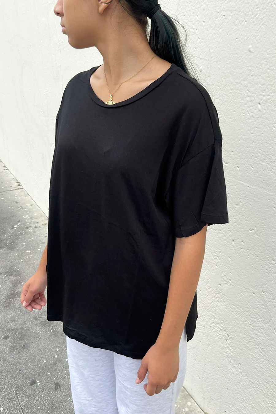Basic Oversized Round Neck Drop Shoulder Short Sleeve T-Shirt with Side Slit