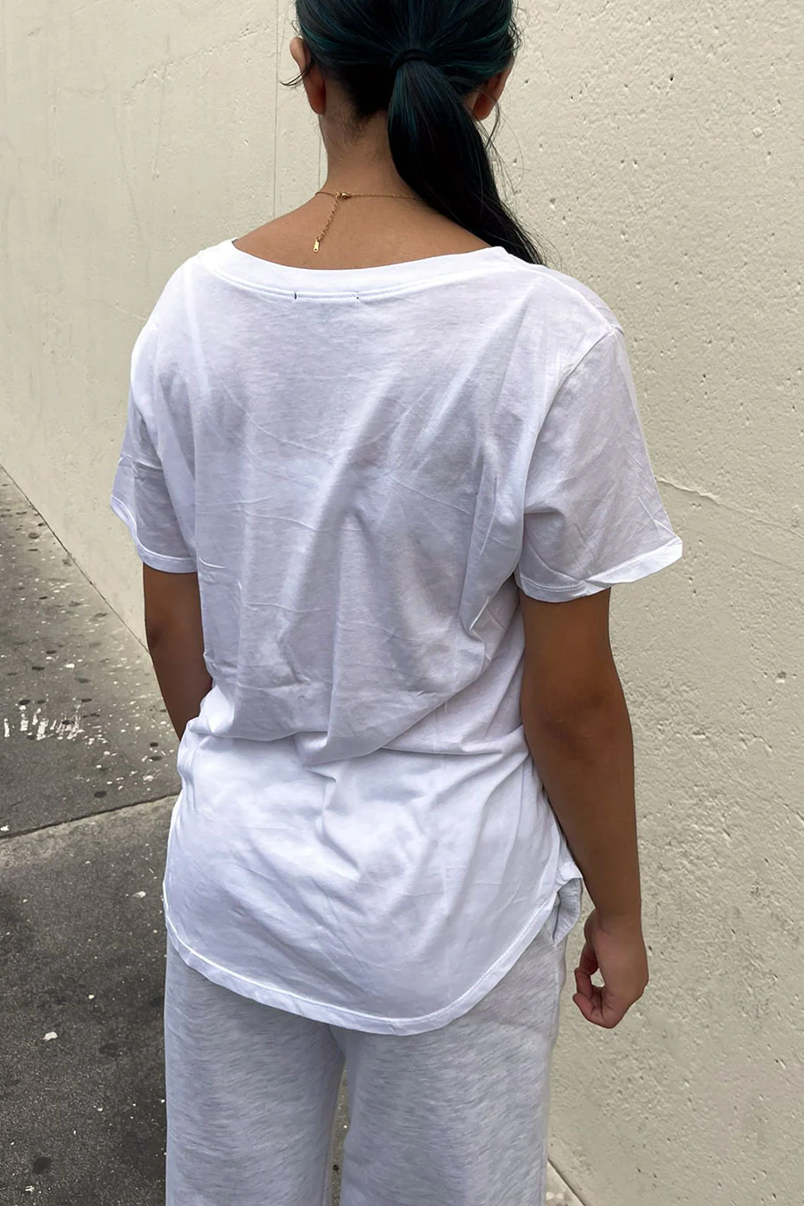 Basic Oversized Round Neck Short Sleeve T-Shirt with Front Pocket - Image 2