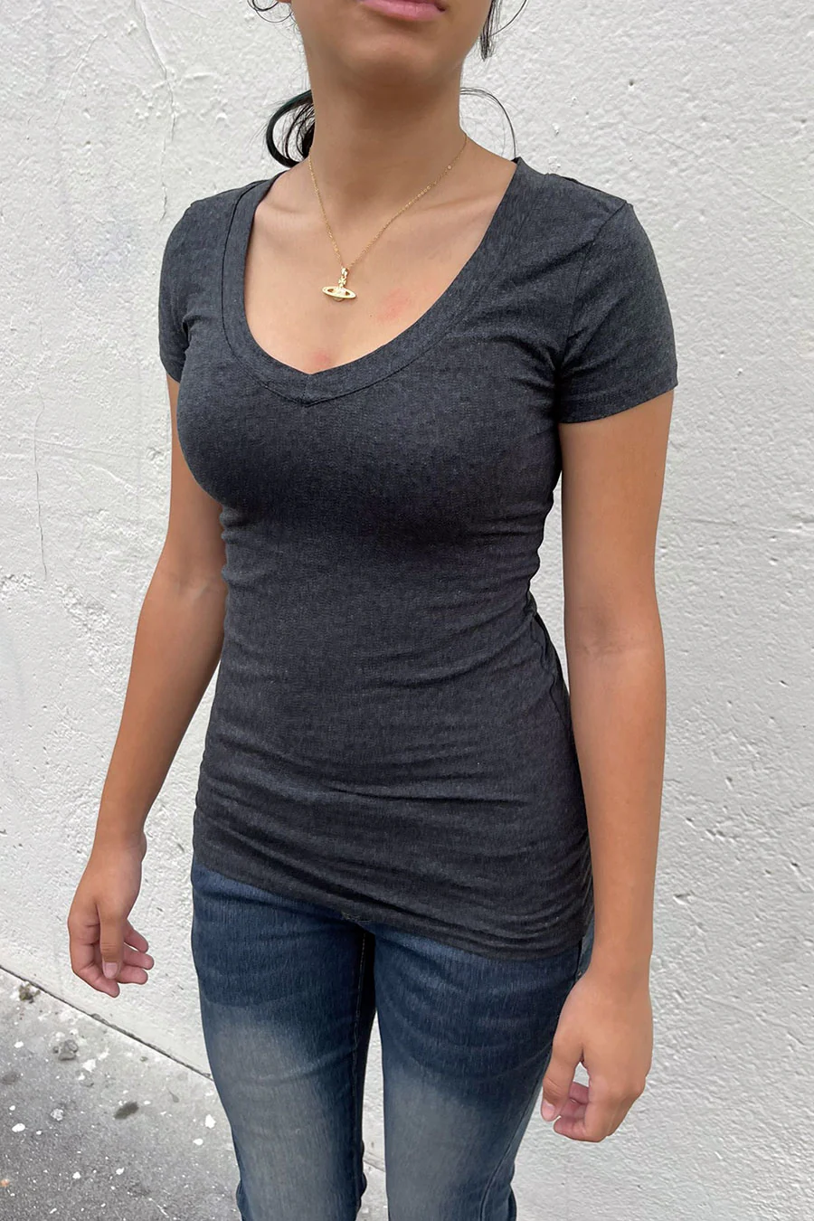 Basic V-Neck Short Sleeve Top - Image 3