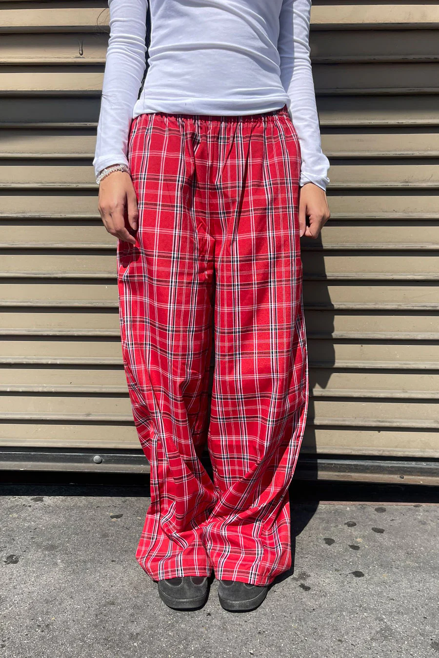 Basic Yarn-Dyed Plaid Pajama Pants with Side Pockets - Image 4