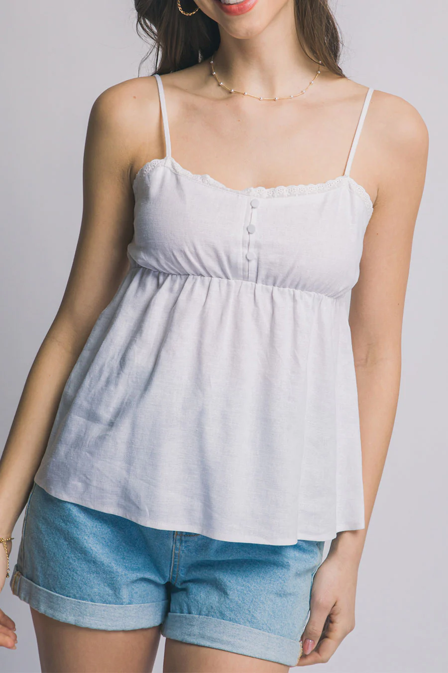 Linen-Blend Ruffled Edge Button-Decorated Cami Flowy Top - Image 6